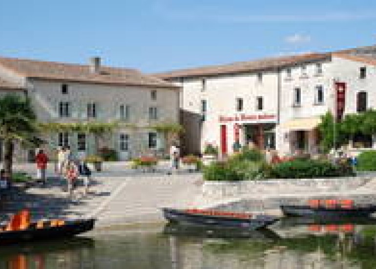 MAISON DU MARAIS POITEVIN MAISON DU MARAIS POITEVIN