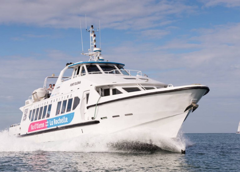 LIAISON MARITIME LA ROCHELLE - ILE D'OLERON LIAISON MARITIME LA ROCHELLE - ILE D'OLERON