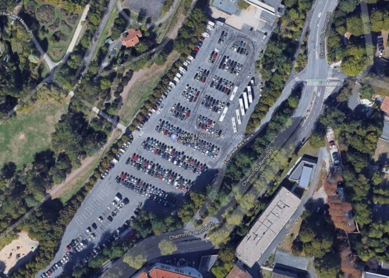 PARKING DE L'ESPLANADE DES PARCS PARKING DE L'ESPLANADE DES PARCS