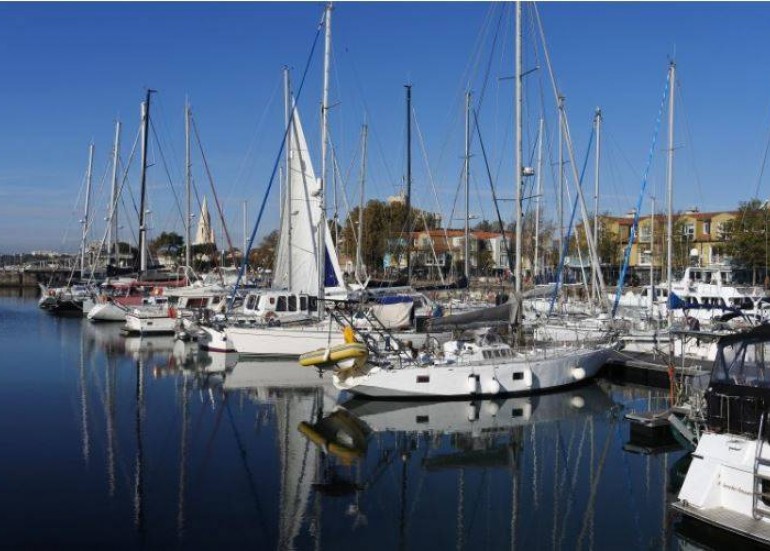 VISITE GUIDÉE : HISTOIRE DE LA VOILE À LA ROCHELLE VISITE GUIDÉE : HISTOIRE DE LA VOILE À LA ROCHELLE