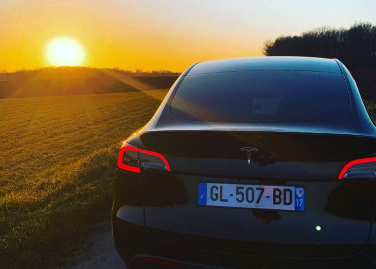 Tesla model y