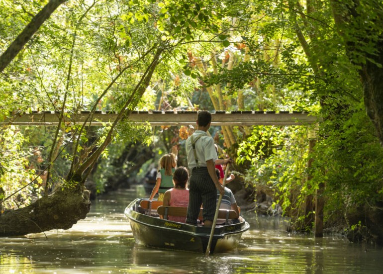 Balade en barque Marais Poitevin vendée