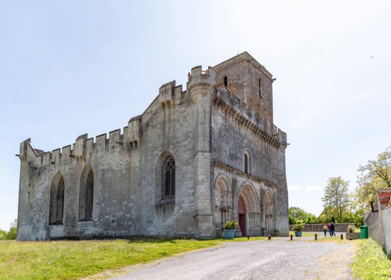 Visite guidée de l’Église fortifiée d'Esnandes_Esnandes