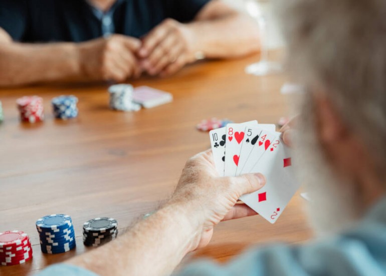 ADOS/ADULTES Multi-jeux, Belote, Tarot, etc._Châtelaillon-Plage