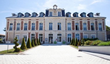 HOTEL ET SPA DU CHATEAU HOTEL ET SPA DU CHATEAU