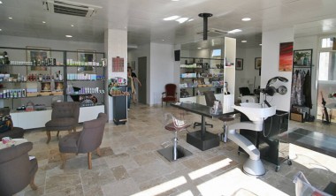 Intérieur du salon Le bon hair bio