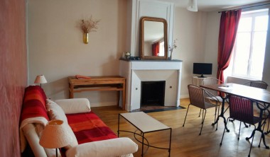 Appartement 4 personnes - Gîtes de la Petite Roche: L'Élégant Salle de séjour