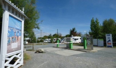 Aire de camping-car park 1