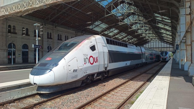 TGV inoui gare de la rochelle